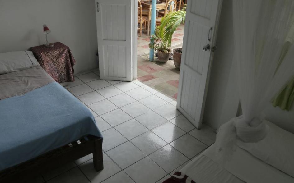 Luna International Hostel เอสเตลิ ภายนอก รูปภาพ